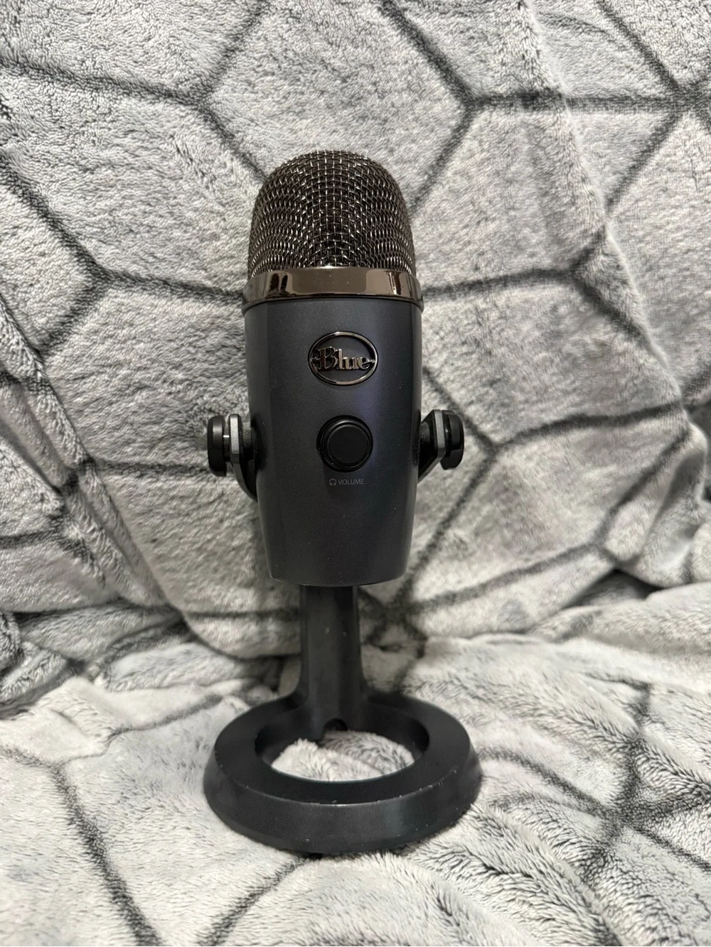 Blue Yeti Nano Wired Premium USB Microphone